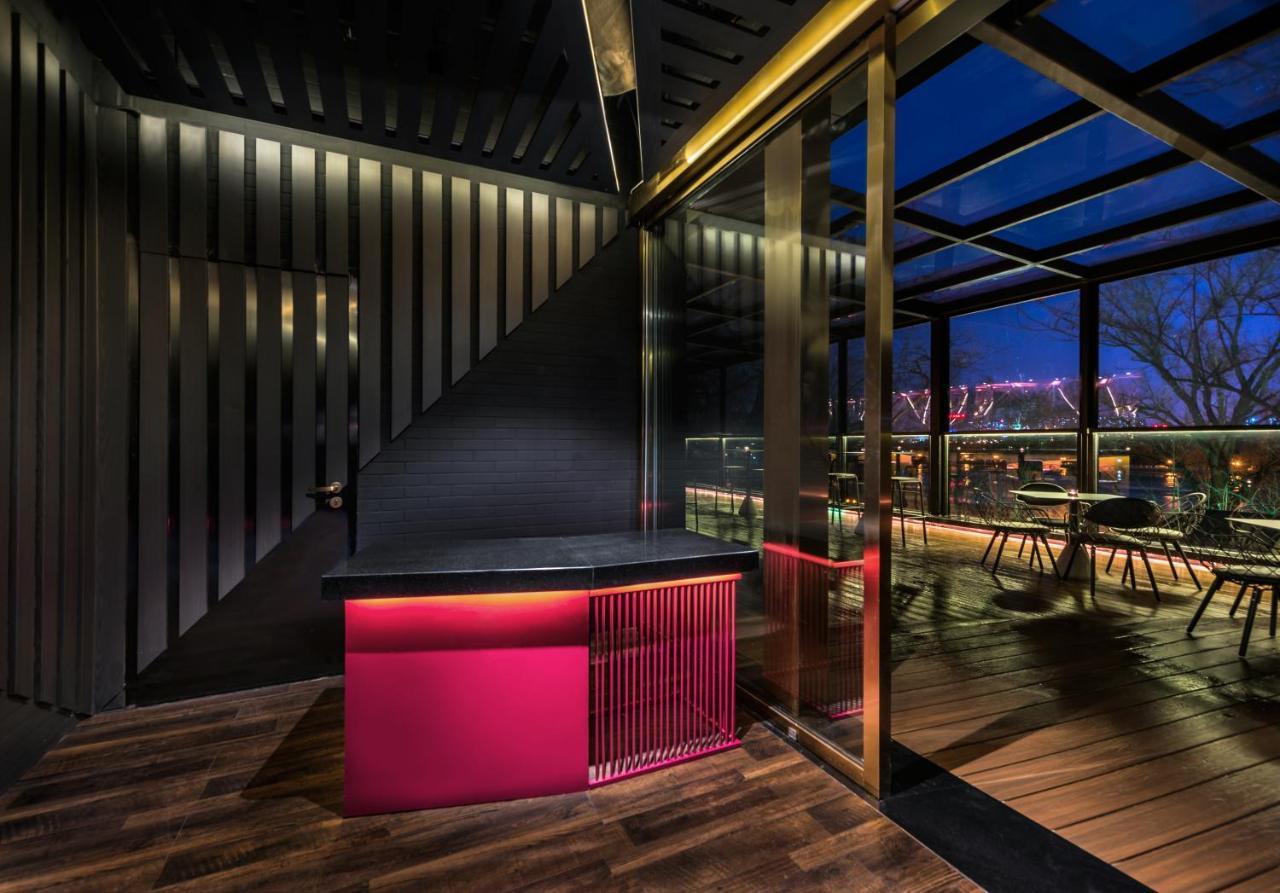 Vue Hotel Пекин Экстерьер фото