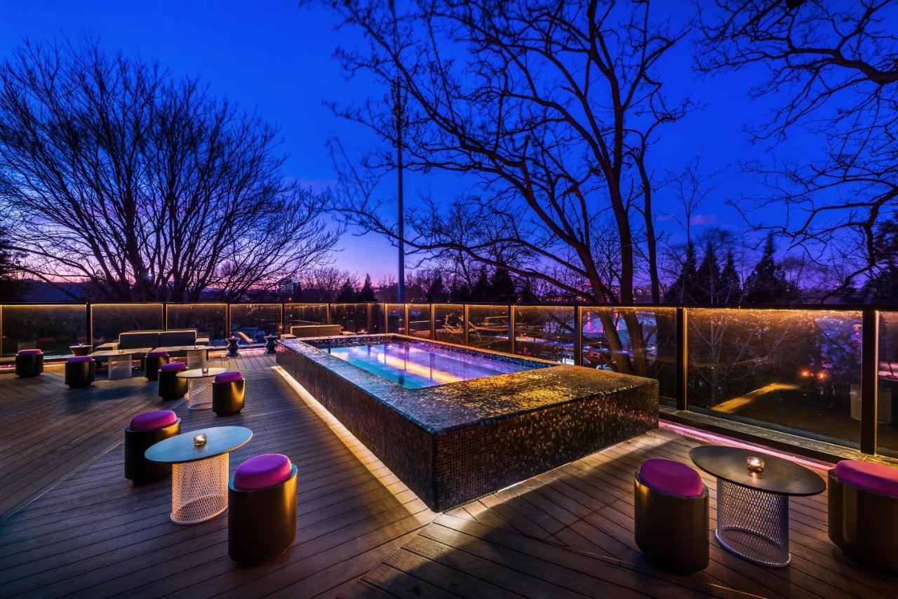 Vue Hotel Пекин Экстерьер фото